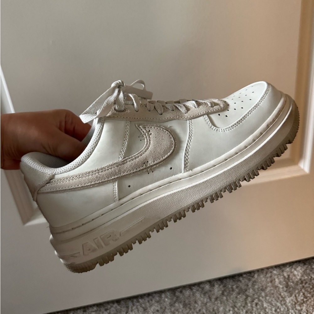 Nike Air Force 1 Low Luxe Summit White Light Bone